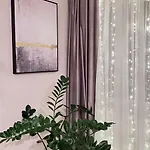 Apartment Comfort In Center *