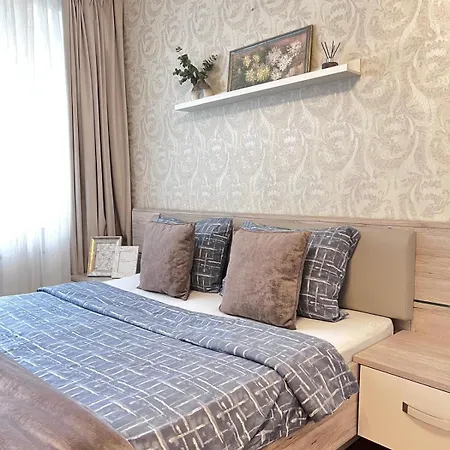 Comfort In Center With Separate