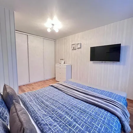 Comfort In Center With Separate *